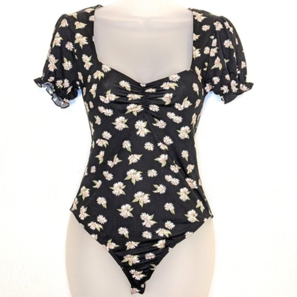 Justify Tops - Babydoll sleeve floral bodysuit